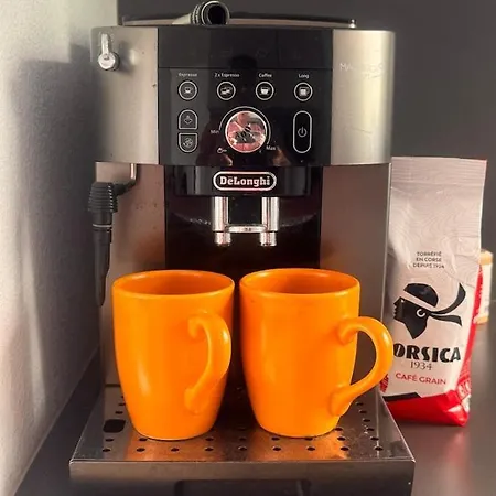 2 Charley Super Emplacement Et Parking * Calvi (Corsica)