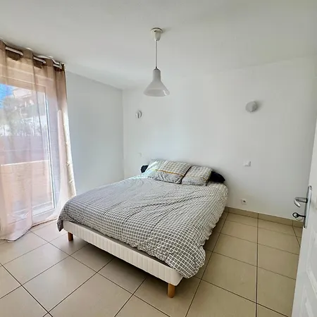 2 Charley Super Emplacement Et Parking * Calvi (Corsica)