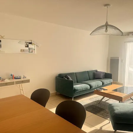 2 Charley Super Emplacement Et Parking 칼비